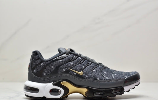 Nike Air VaporMax Plus “Grey-Gold”