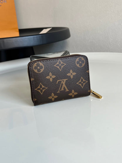 Louis Vuitton Zippy Coin Purse "Monogram Canvas"