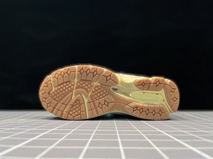 New Balance 1906R “White-Red”