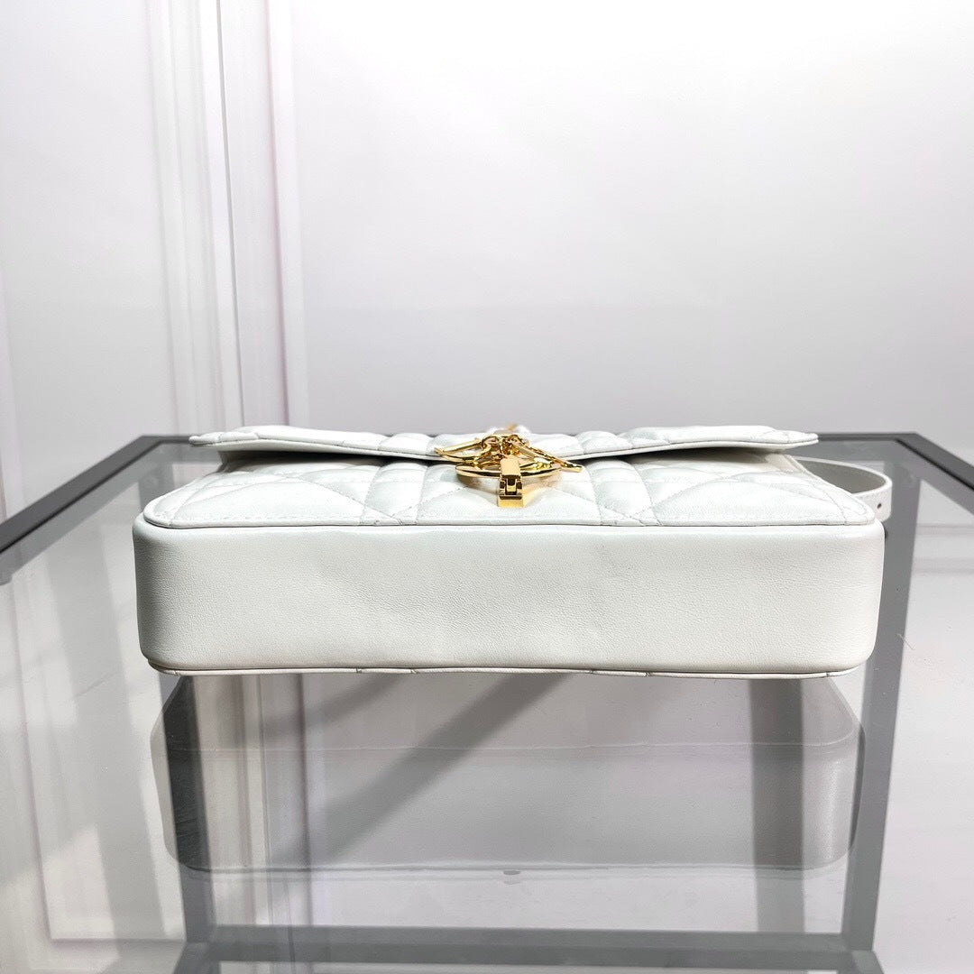 Dior Miss Daisy Mini Bag