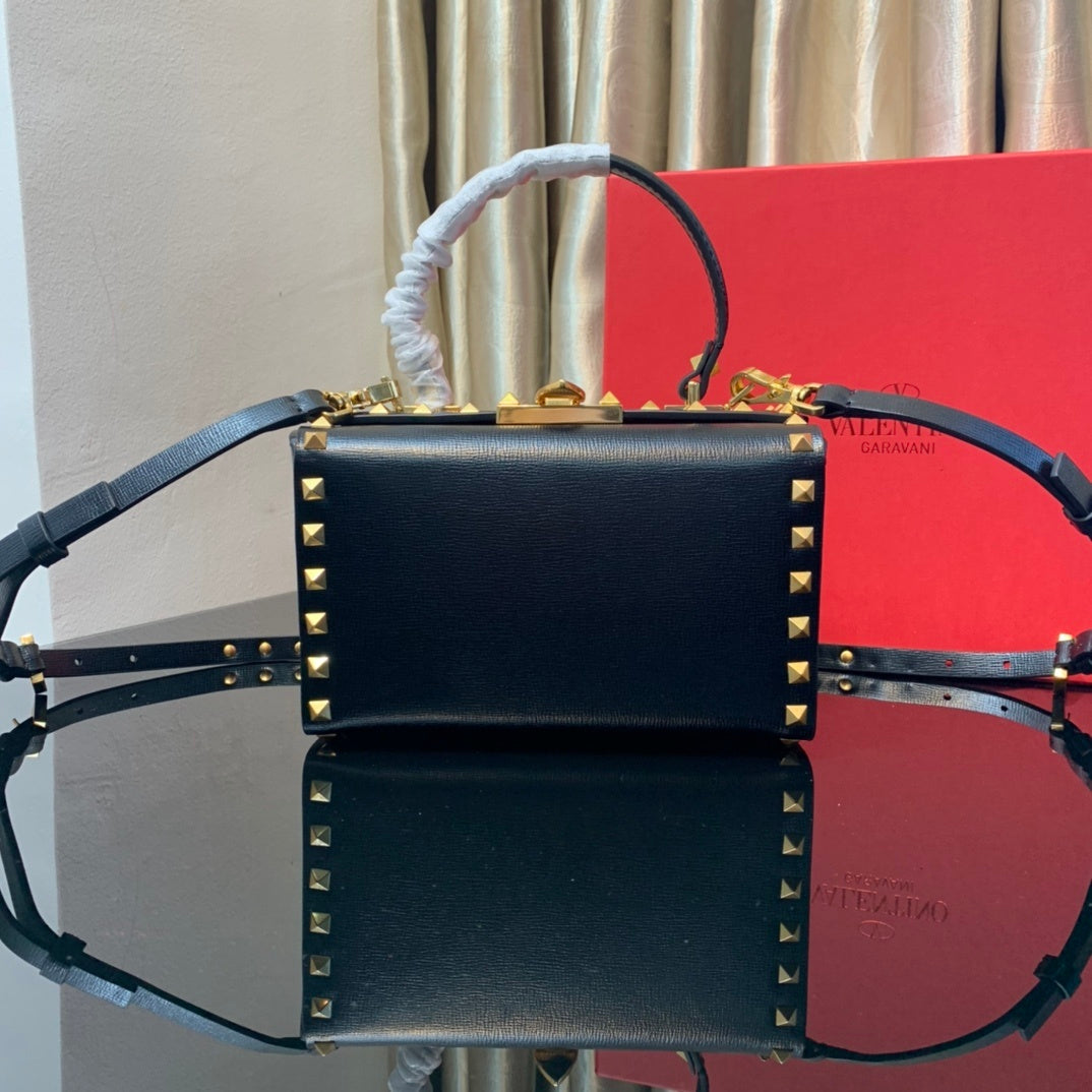 Valentino Garavani Rockstud Alcoce Bag