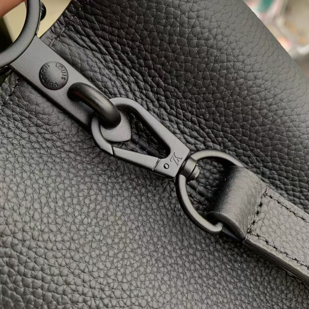 Louis Vuitton Capucines BB