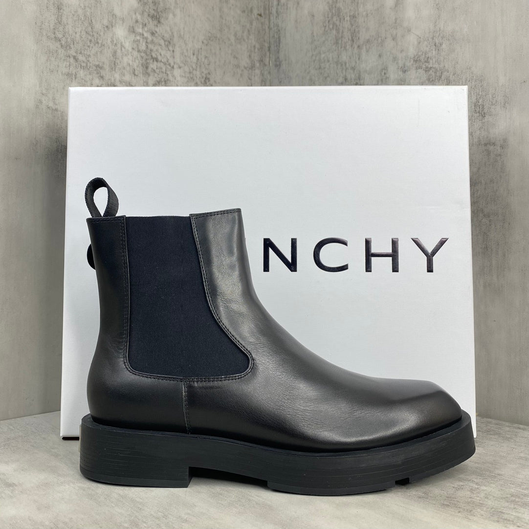 Givenchy Leather Chelsea Boots