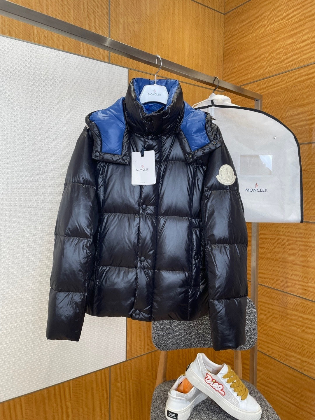 Moncler Parana Down Jacket "Black-Blue"