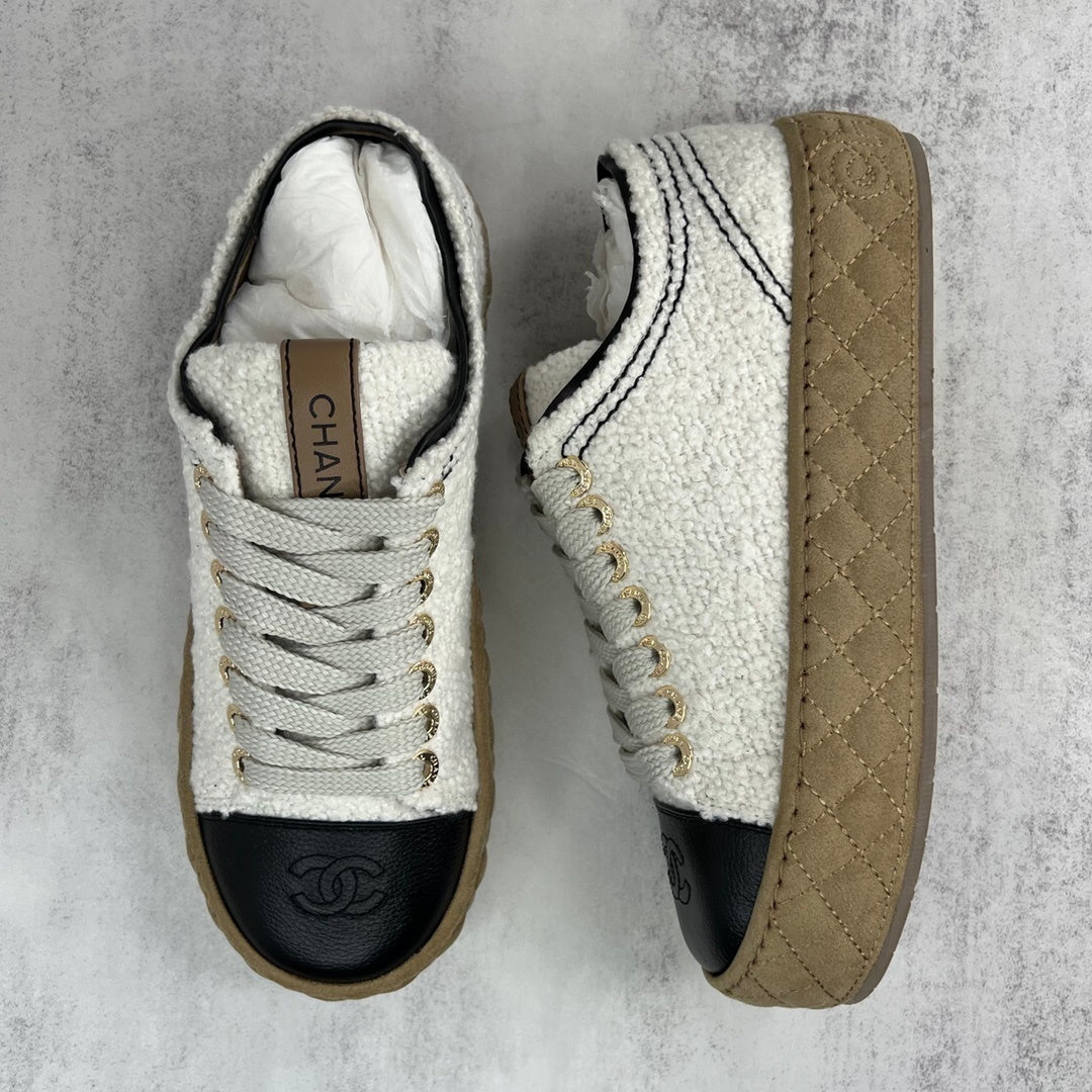 Chanel Tweed "White-Black"