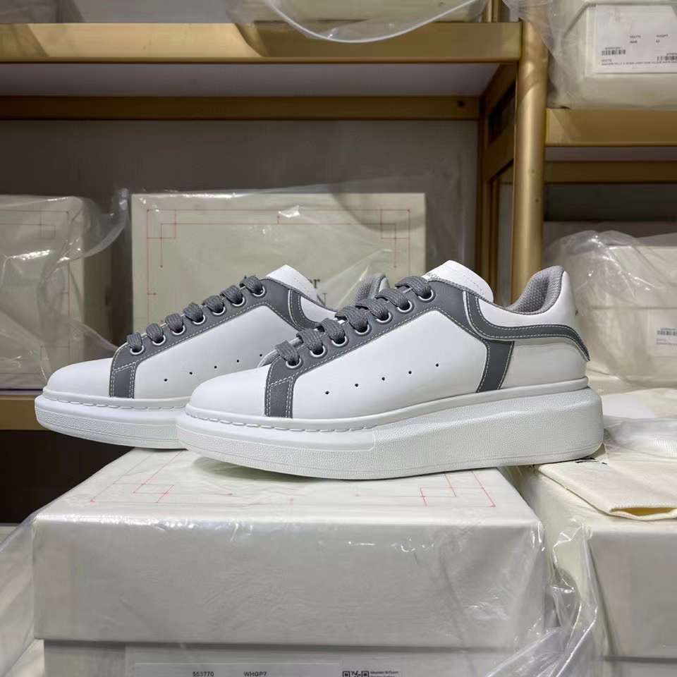 Alexander McQueen Oversized "White-Silver"