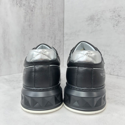 Valentino Garavani One Stud "Black-Grey"