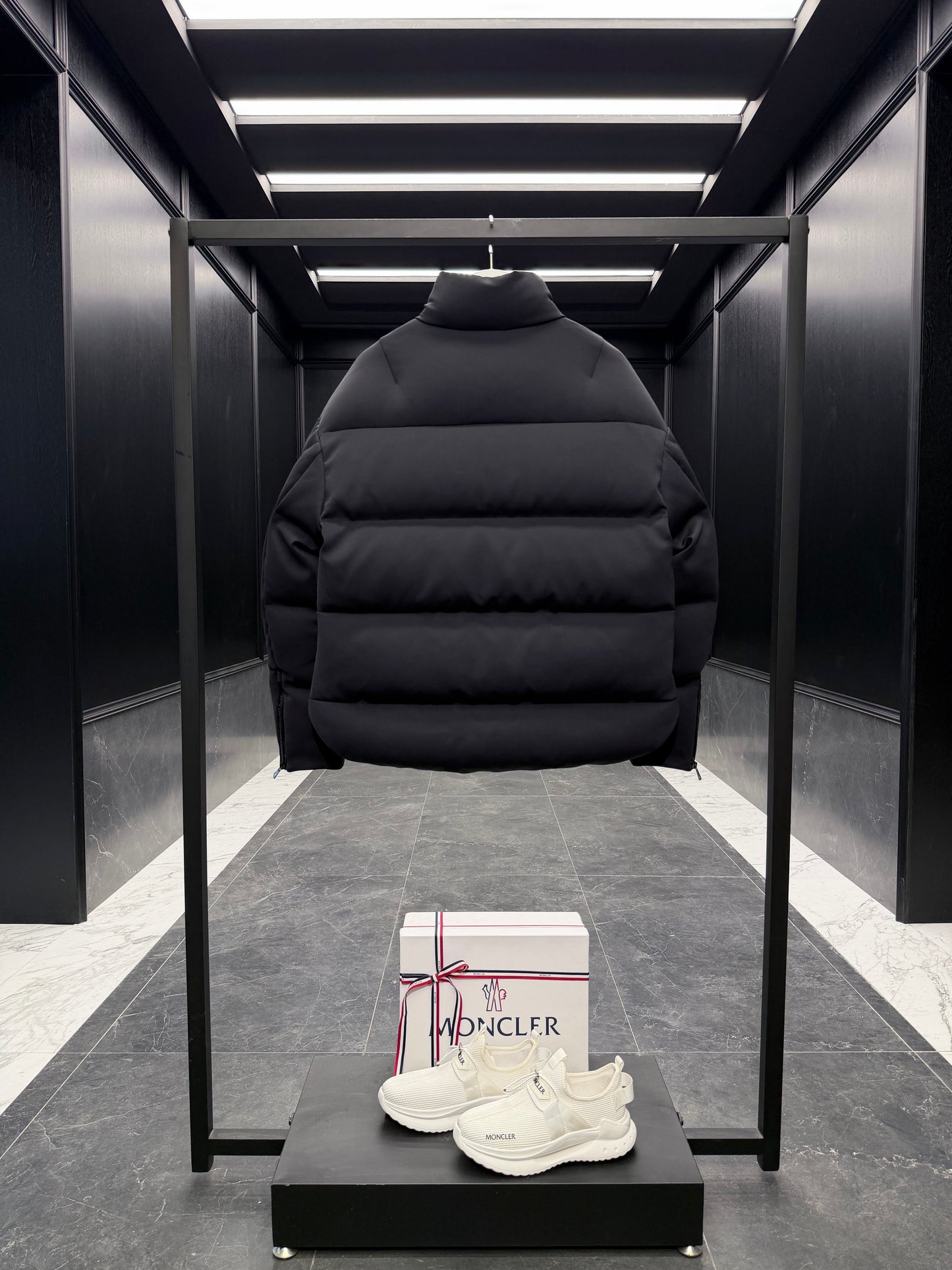 Black Moncler x EE72 by Edward Enninful Seymour Short Down Jacket "Black"