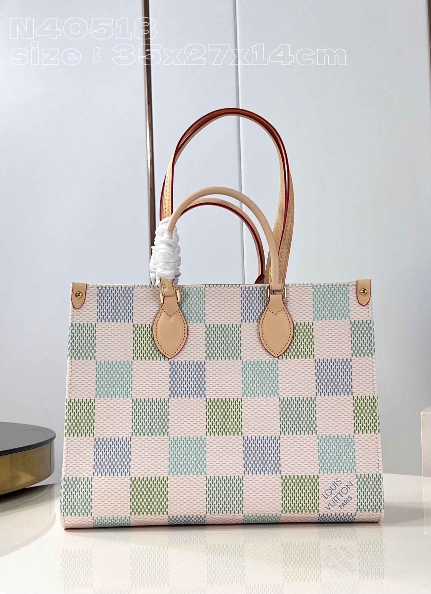 Louis Vuitton OnTheGo MM