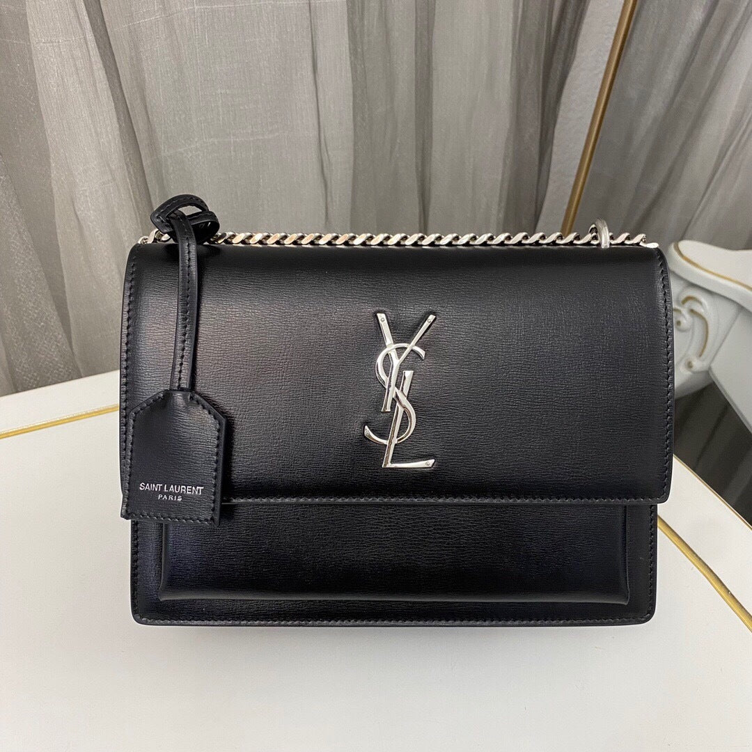 Saint Laurent Sunset Medium in Smooth Leather