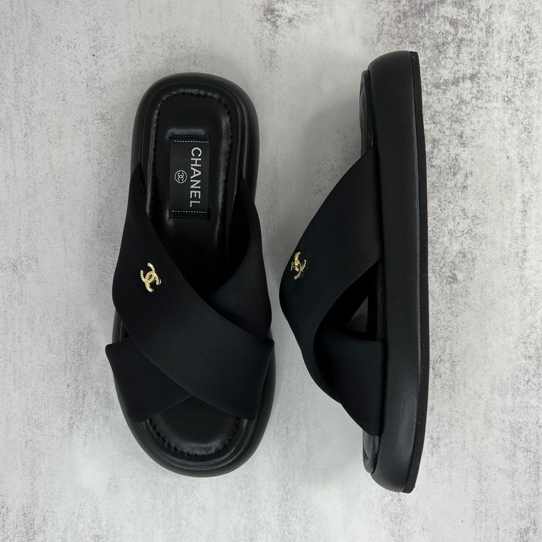 Chanel Slides "Black"