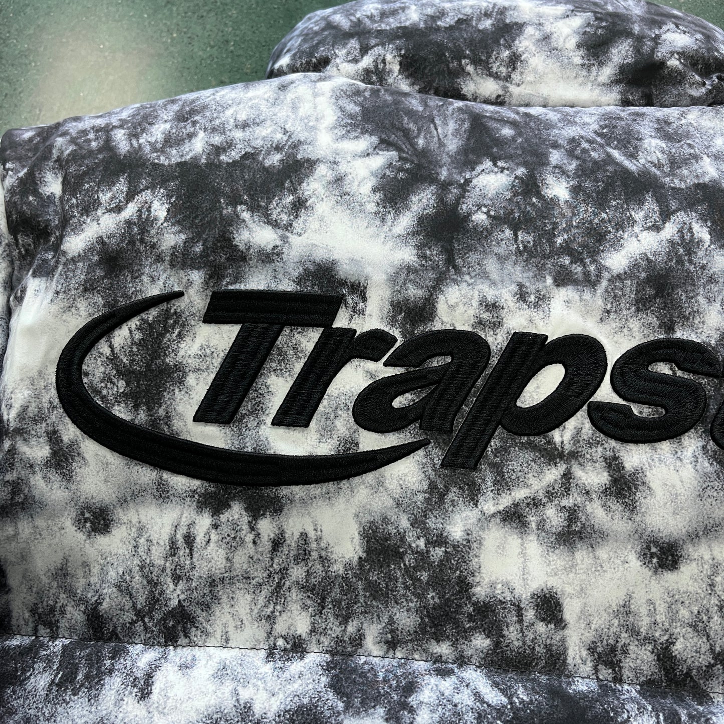 Trapstar Hyperdrive Down Jacket "Black-Tie Dye"