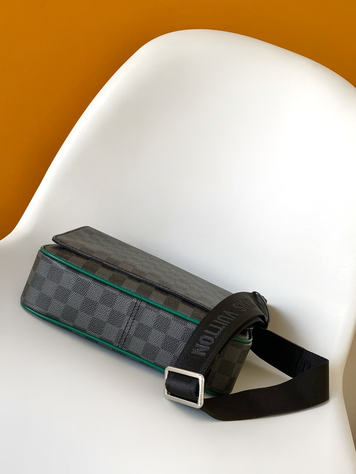 Louis Vuitton District Messenger Bag "Damier Graphite Canvas"