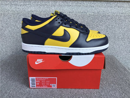 Nike Dunk Low "Michigan"