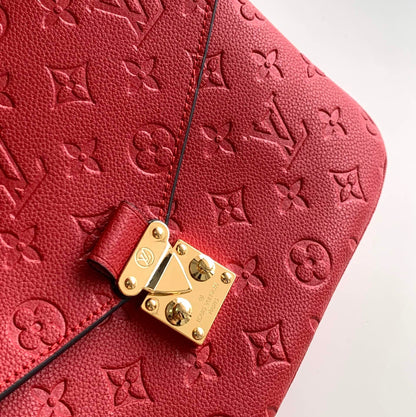 Louis Vuitton Pochette Métis