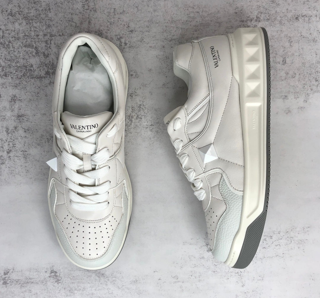 Valentino Garavani One Stud "White-Grey"