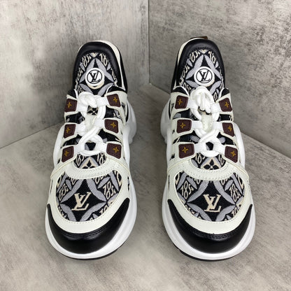 Louis Vuitton Arklight "White-Black Embroided"