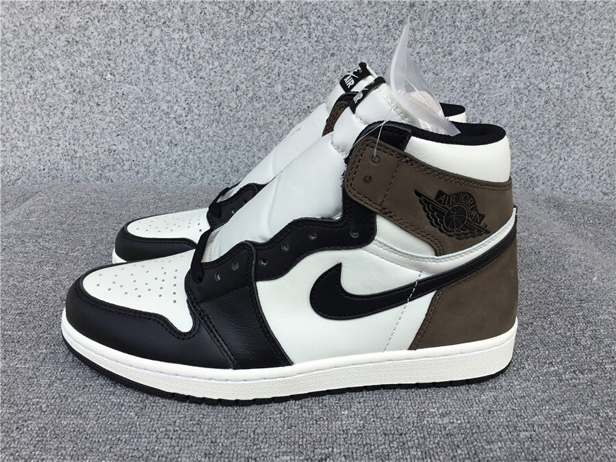 Air Jordan 1 Retro High OG "Dark Mocha"