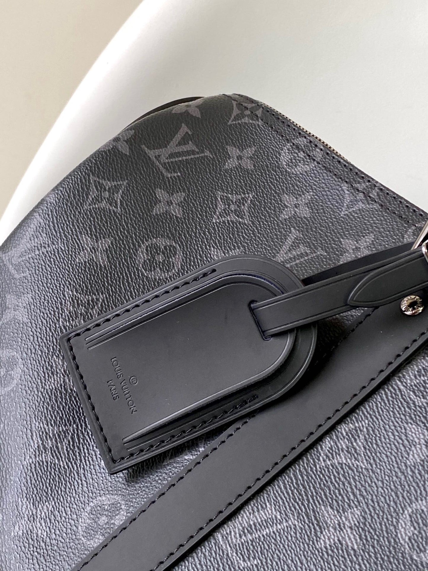 Louis Vuitton Keepall Bandoulière 55 Duffel Bag