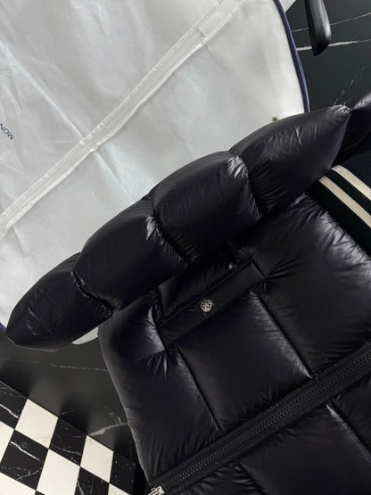 Gucci Down Jacket "Black"