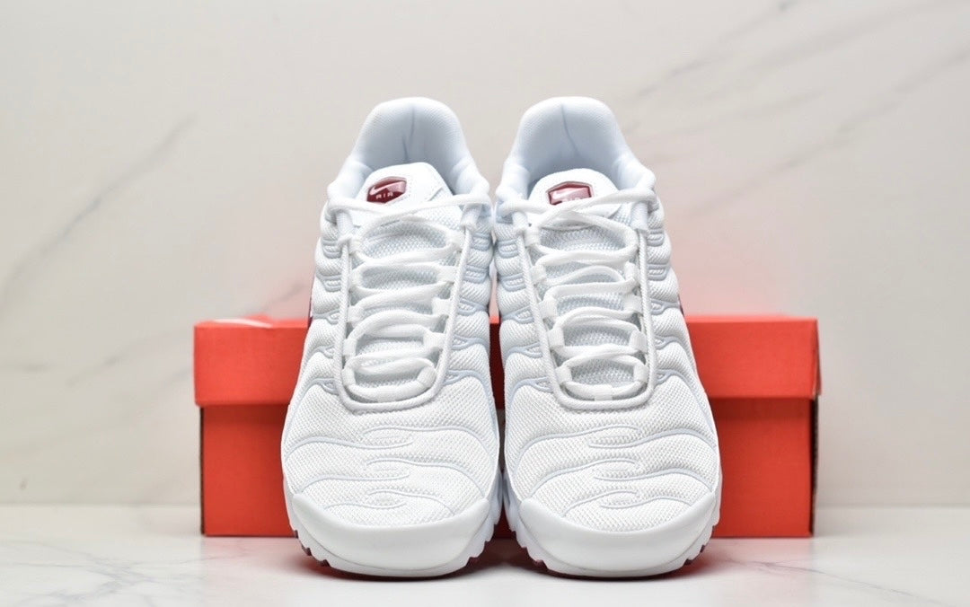 Nike Air VaporMax Plus “White-Maroon”