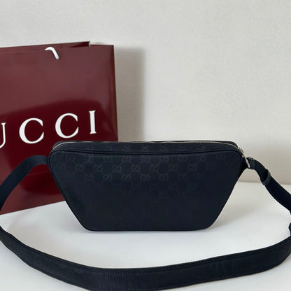 Gucci Nexus Large Slingbag