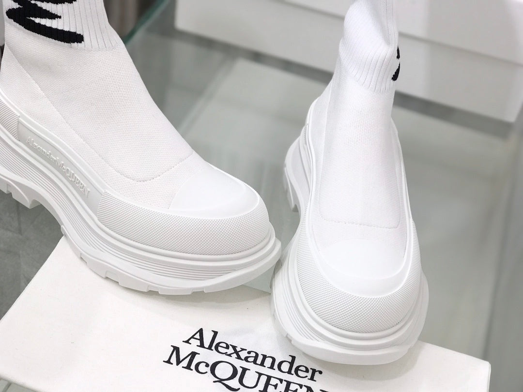 Alexander McQueen Tread Slick Boot "Ribbed White"