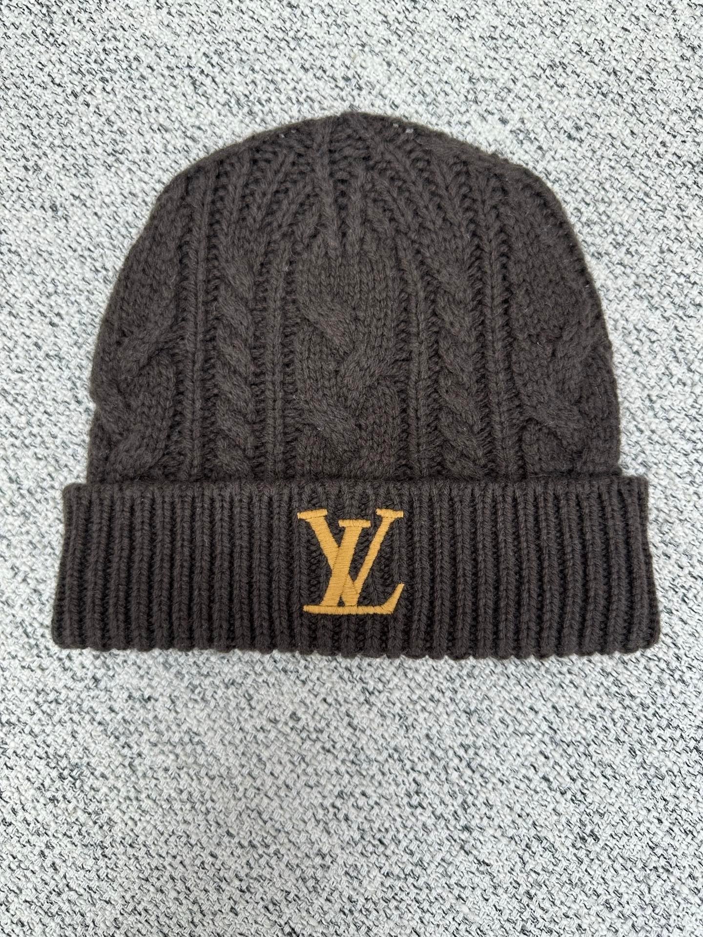 Louis Vuitton Only LV Mini Cable Beanie "Black"