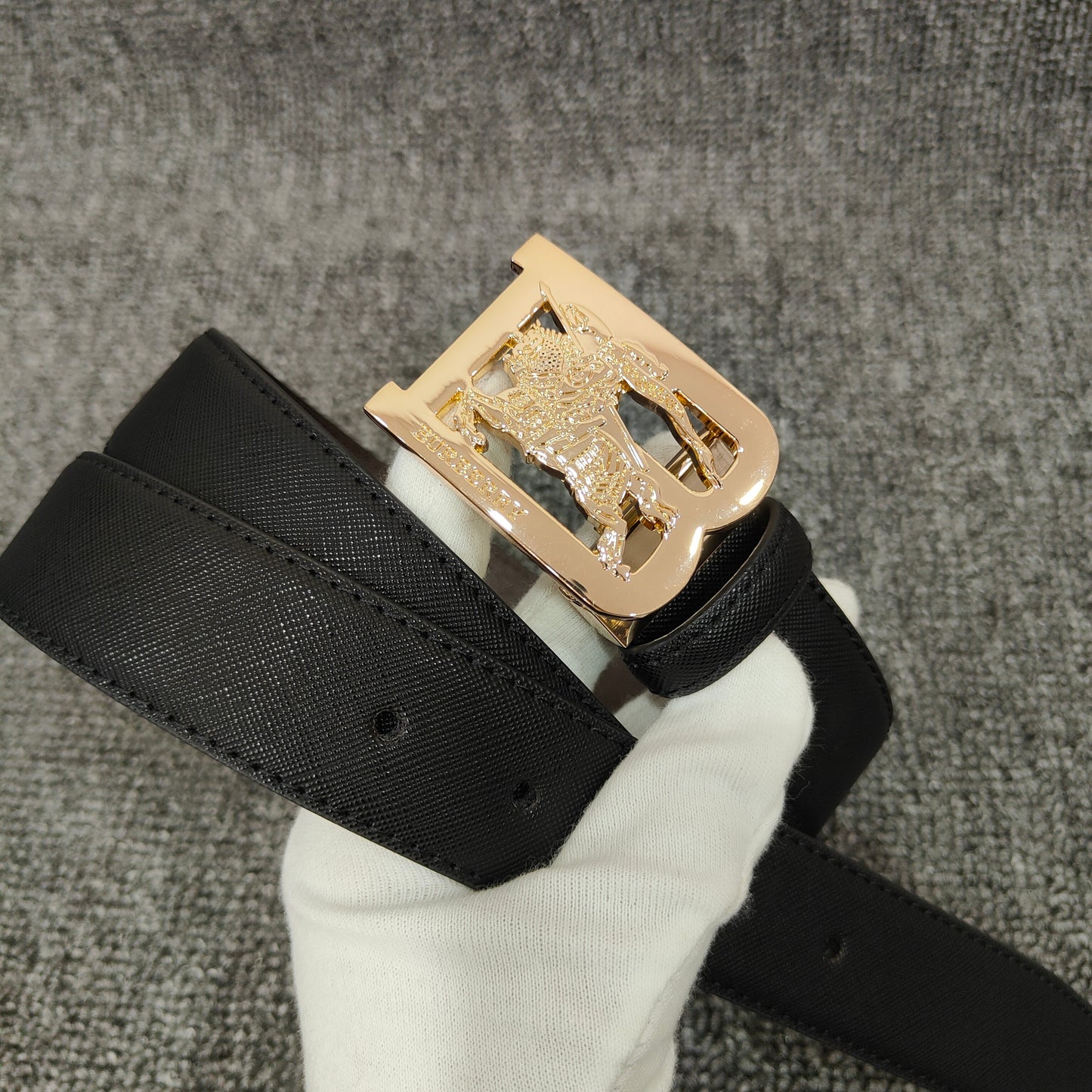 Burberry Leather Belt "Black-Gold"