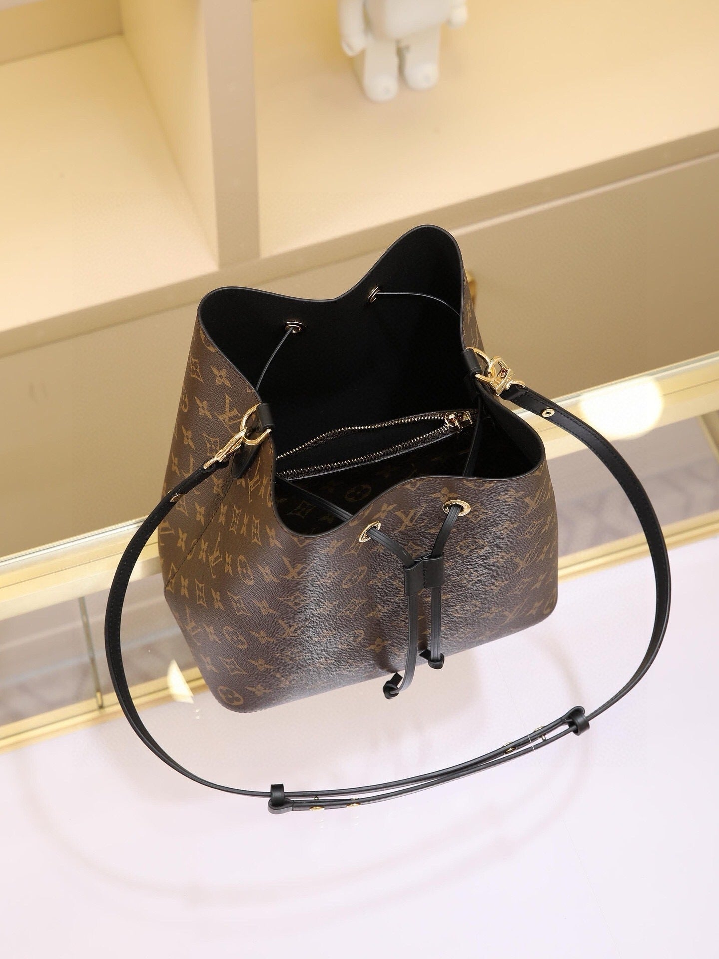 Louis Vuitton NéoNoé MM