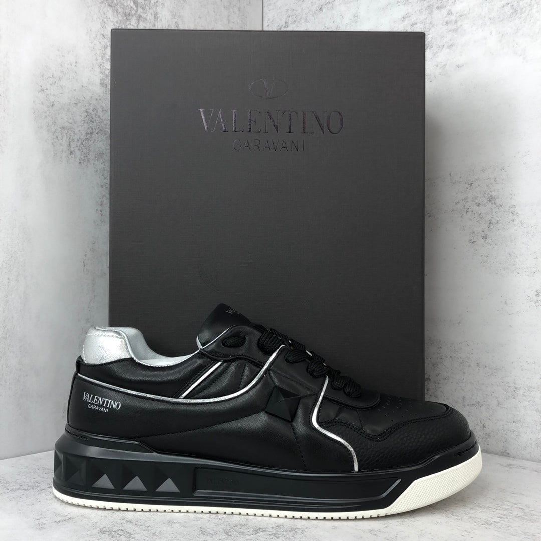 Valentino Garavani One Stud "Black-Grey"