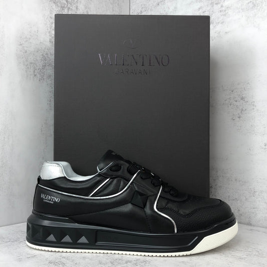 Valentino Garavani One Stud "Black-Grey"
