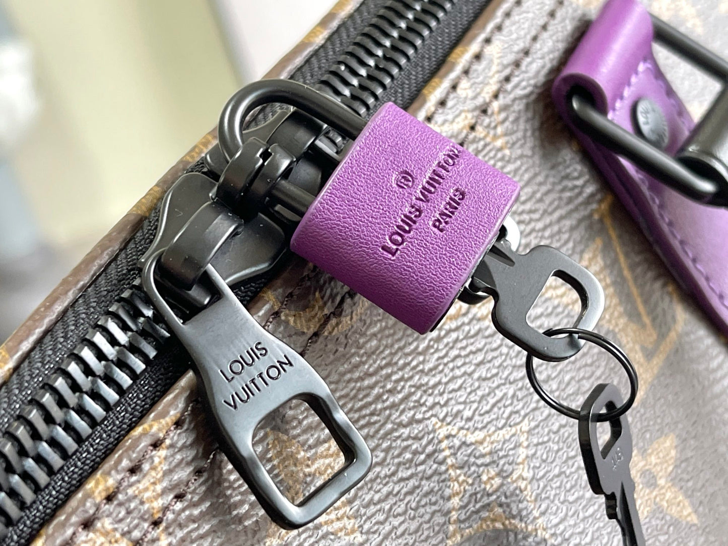 Louis Vuitton Keepall Bandoulière 50