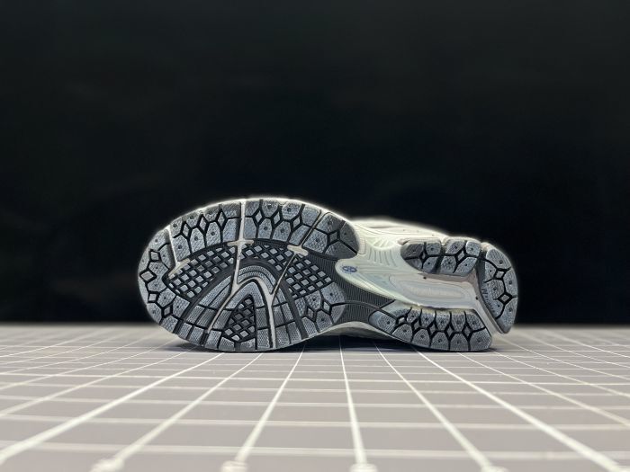 New Balance 2002R "Grey-Blue"