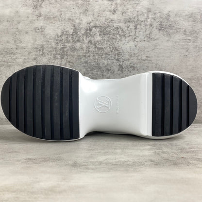 Louis Vuitton Arklight "White-Black-Hollow Monogram"