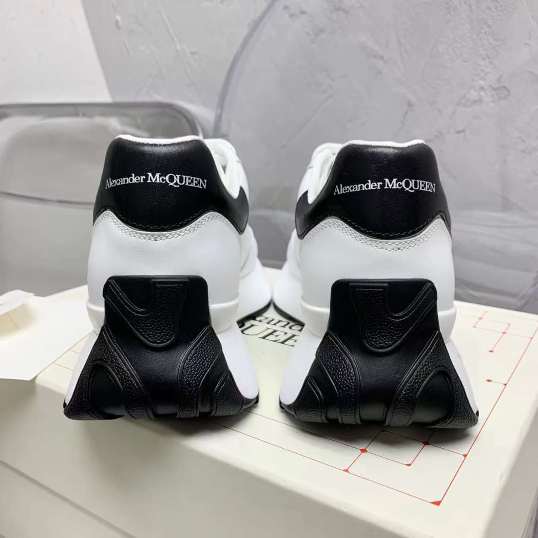 Alexander McQueen Sprint Runner "White-Black"