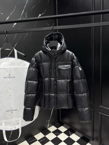 Moncler Serfanto Hooded Short Down Jacket "Black"
