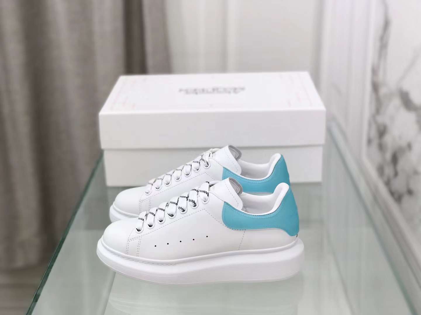 Alexander McQueen Oversized "White-Blue"