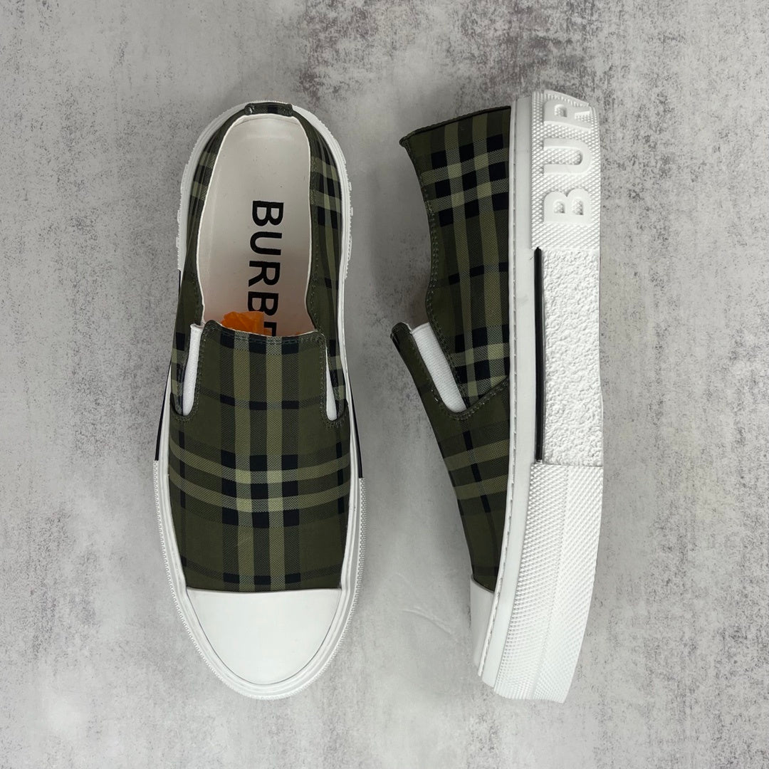 Burberry Slip-On "Green"