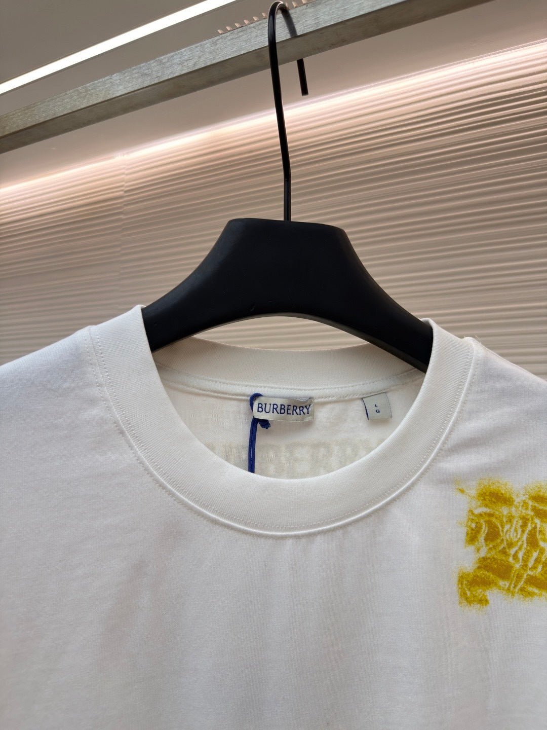 Burberry Equestrian Knight Cotton T-Shirt "White-Yellow"