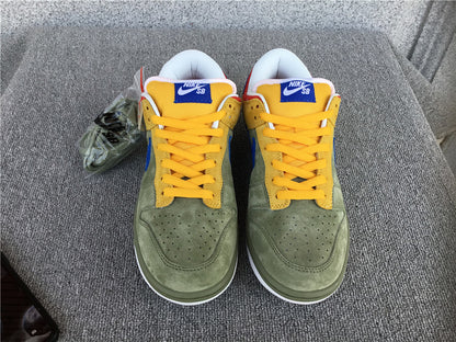 Nike SB Dunk Low "Puff N Stuff"