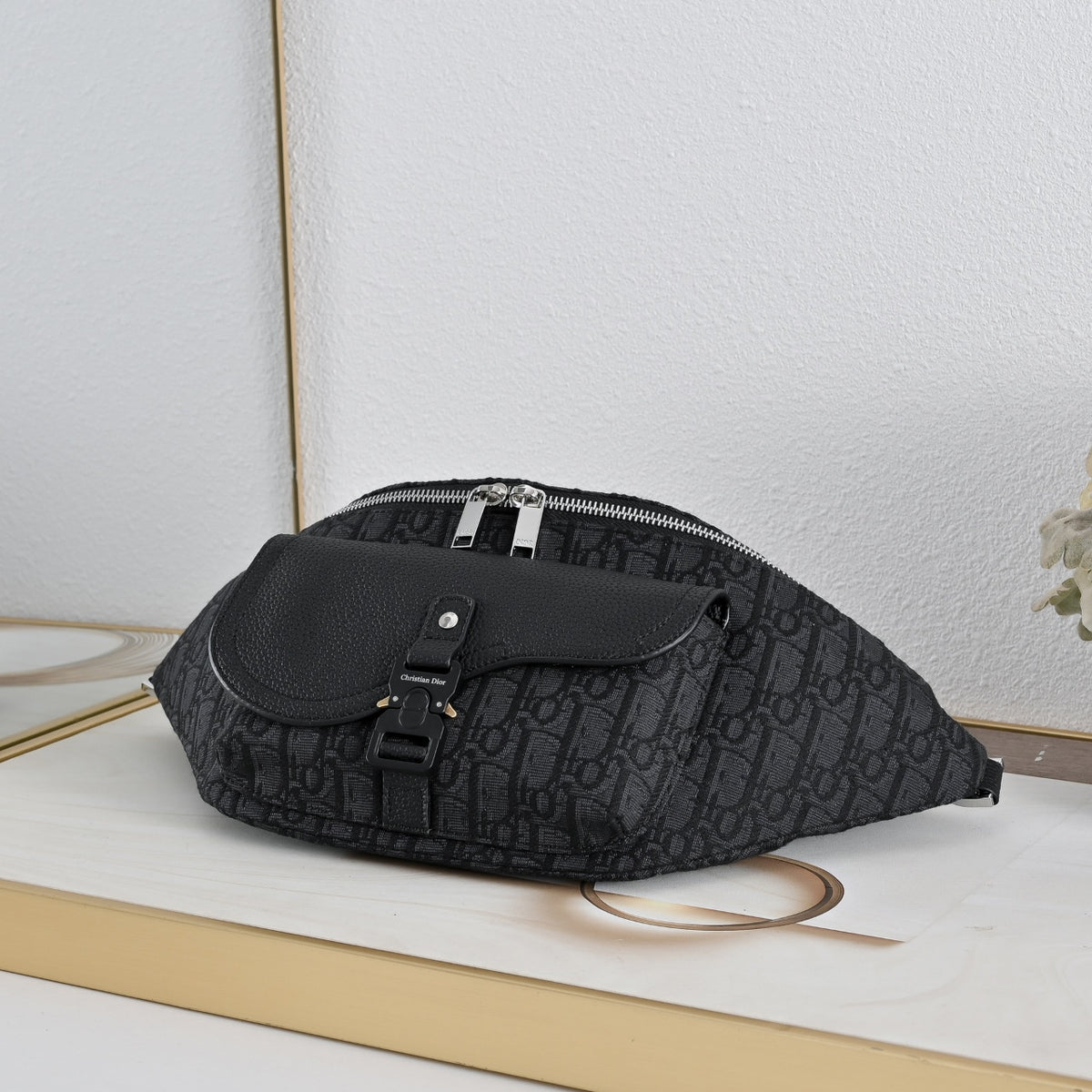 Dior Saddle Belt Bag "Dior Oblique Jacquard in Black and Grained Calfskin in Black"