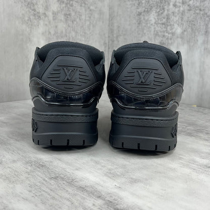 Louis Vuitton Maxi "Black Crocodile Pattern"