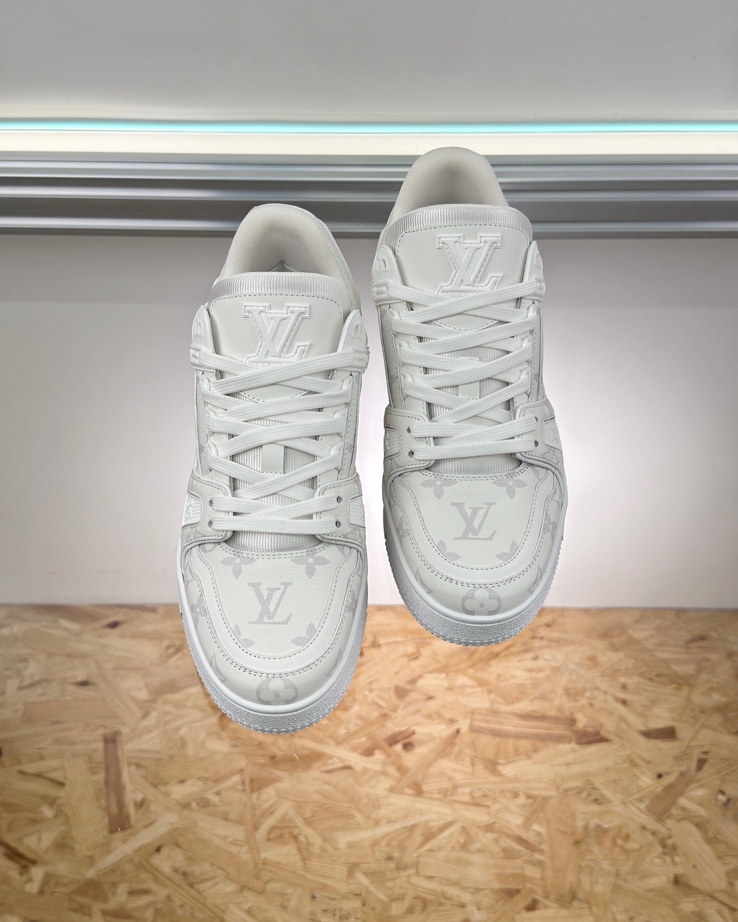 Louis Vuitton LV Trainers "White Monogram"