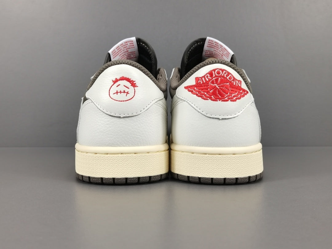 Air Jordan 1 Low "Travis Scott Reverse Mocha"
