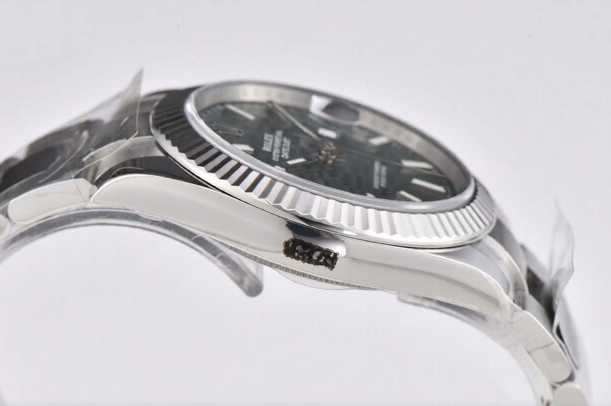 Rolex Date Just 41mm Oyster Bracelet Green Fluted Dial