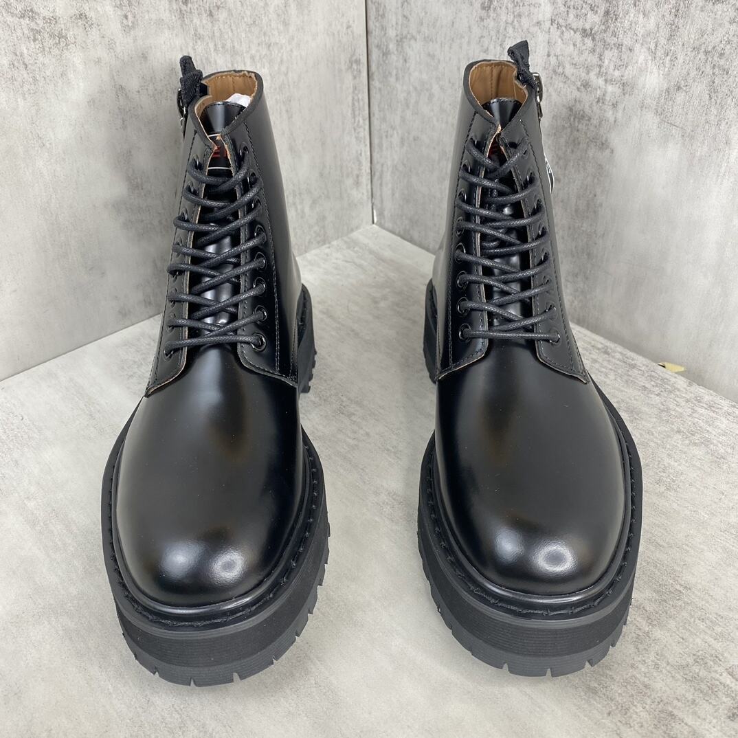 Givenchy Leather Boots Zip-Up