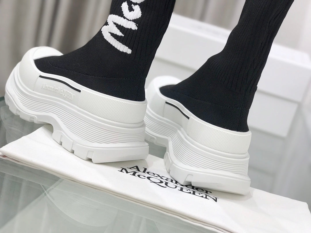 Alexander McQueen Tread Slick Boot "Ribbed Black-White"