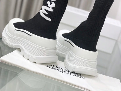 Alexander McQueen Tread Slick Boot "Ribbed Black-White"