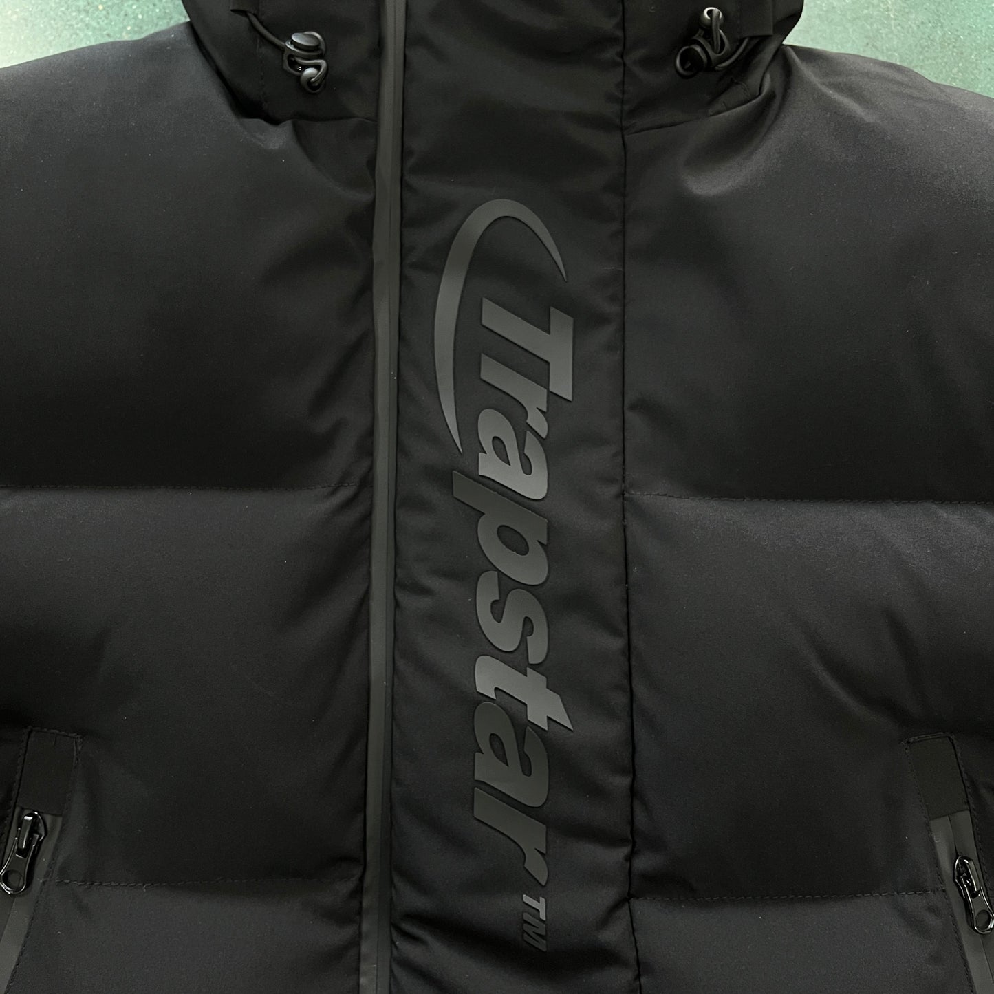 Trapstar Hyperdrive Technical Down Jacket "Black"